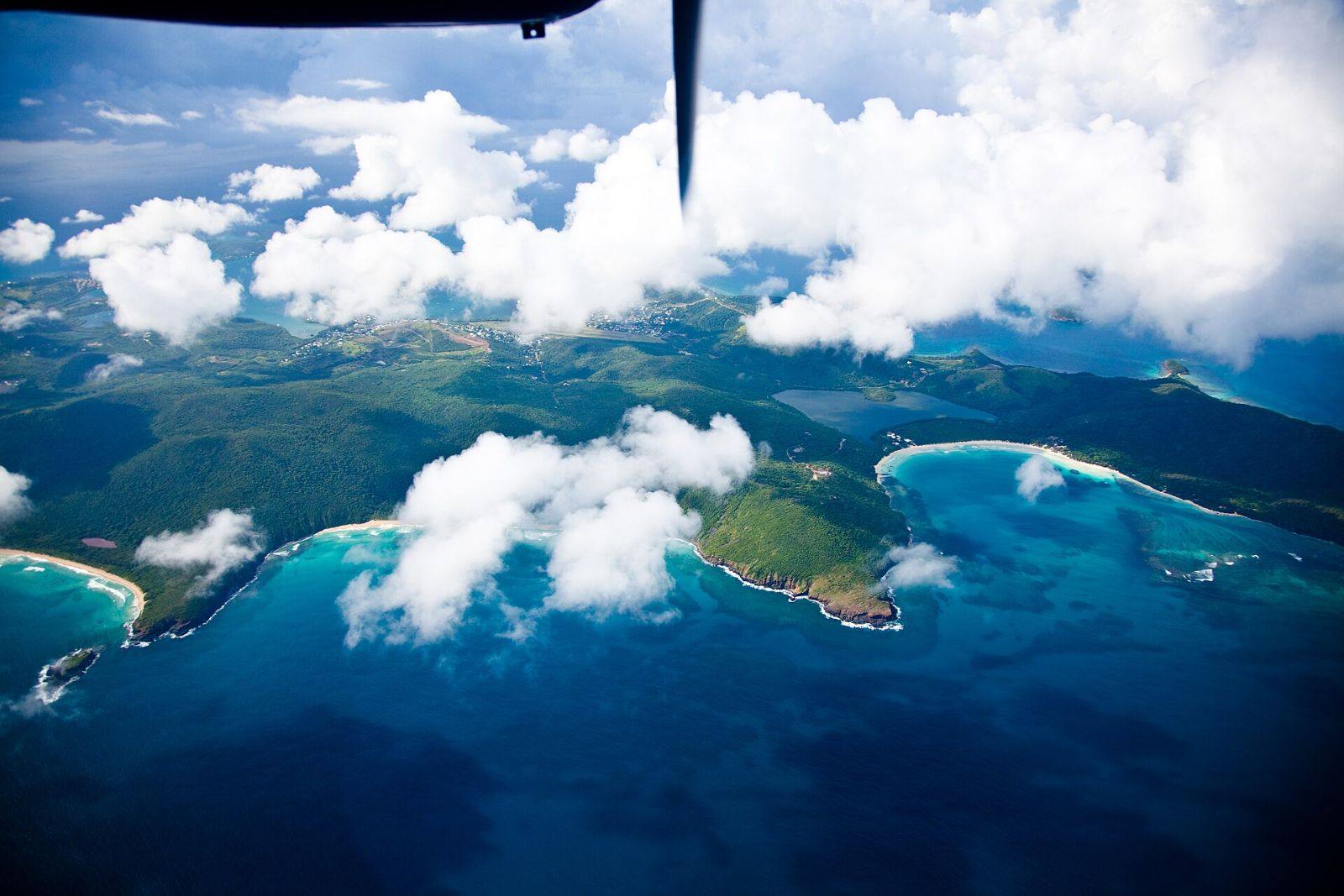 Playa Flamenco, Culebra, desde el aire